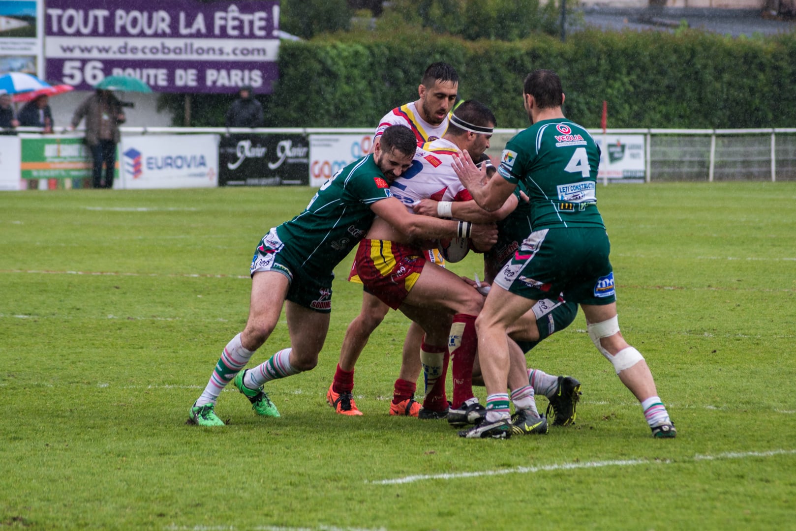 Photo de la demi finale du championnat de France de Rugby à XIII, Lezignan - St Estève 16