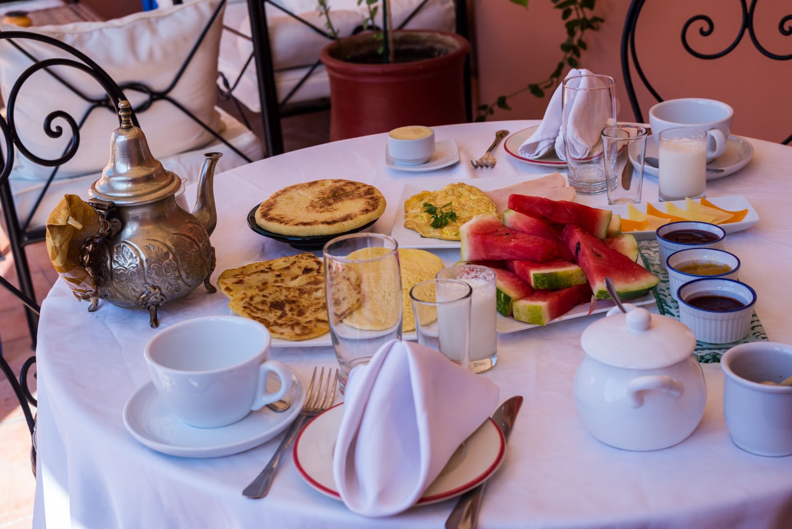 photo d'un petit déjeuner à Marrakech voyage au Maroc